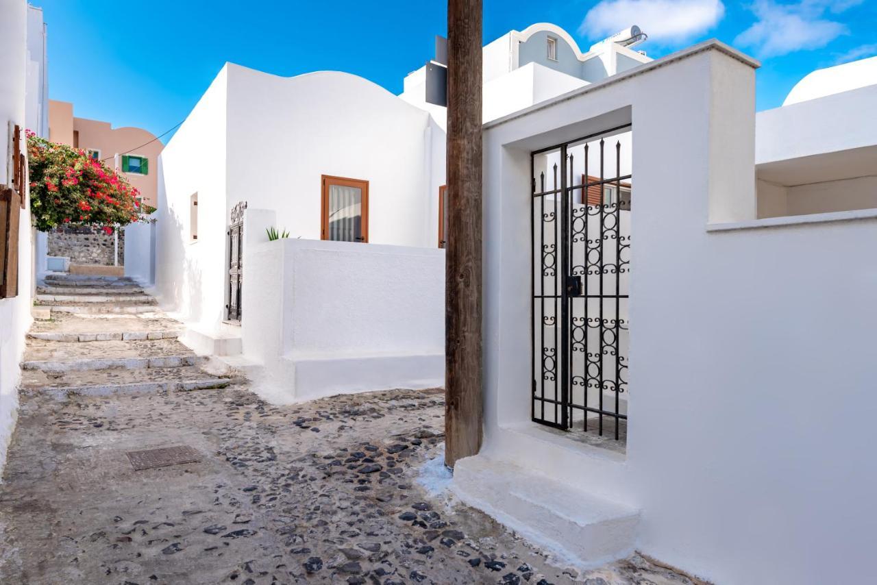 Authentic Santorinian Home Experience Fira  Luaran gambar