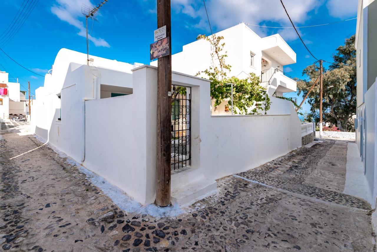 Authentic Santorinian Home Experience Fira  Luaran gambar