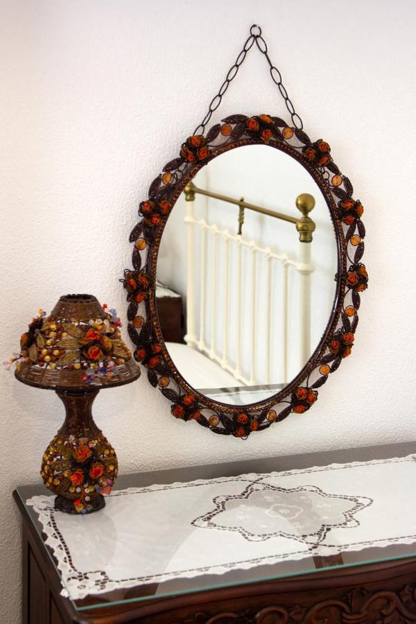 Authentic Santorinian Home Experience Fira  Luaran gambar