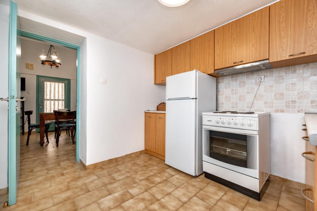 Authentic Santorinian Home Experience Fira  Luaran gambar